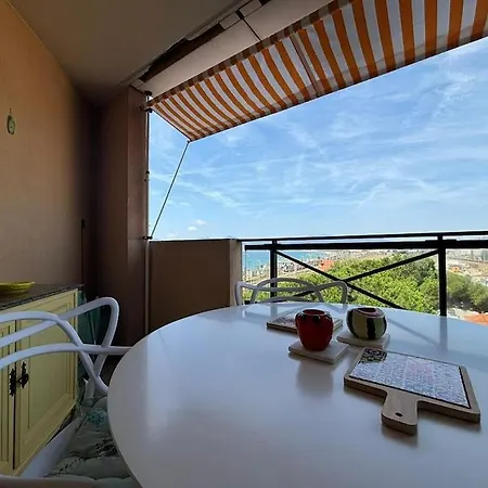 Les Pieds Dans La Mer A Avec Piscines Apartamento Cannes
