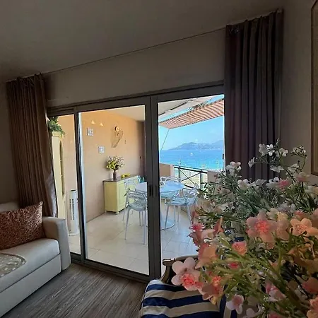 Les Pieds Dans La Mer A Avec Piscines Apartamento